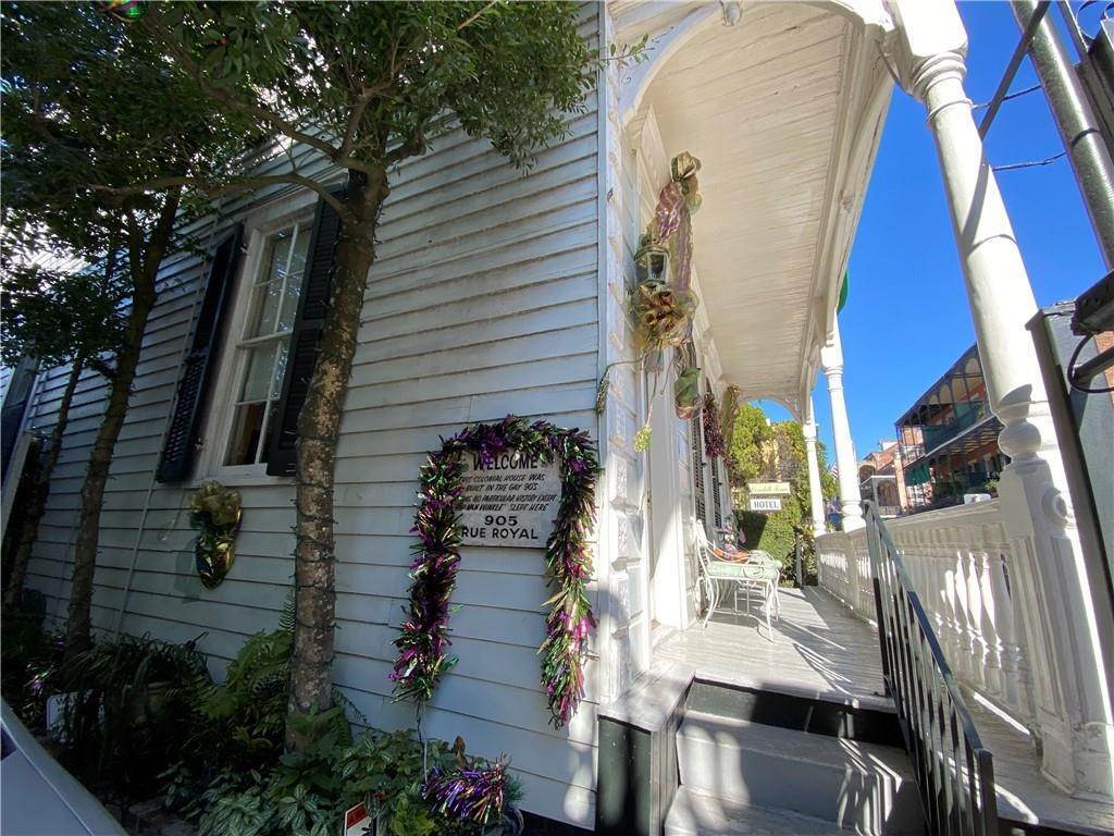 7. Single Family Homes for Sale at 905 ROYAL Street 905 ROYAL Street New Orleans, Louisiana 70116 United States