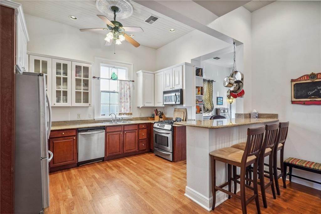 13. Single Family Homes for Sale at 922 ST ANN Street 922 ST ANN Street New Orleans, Louisiana 70116 United States
