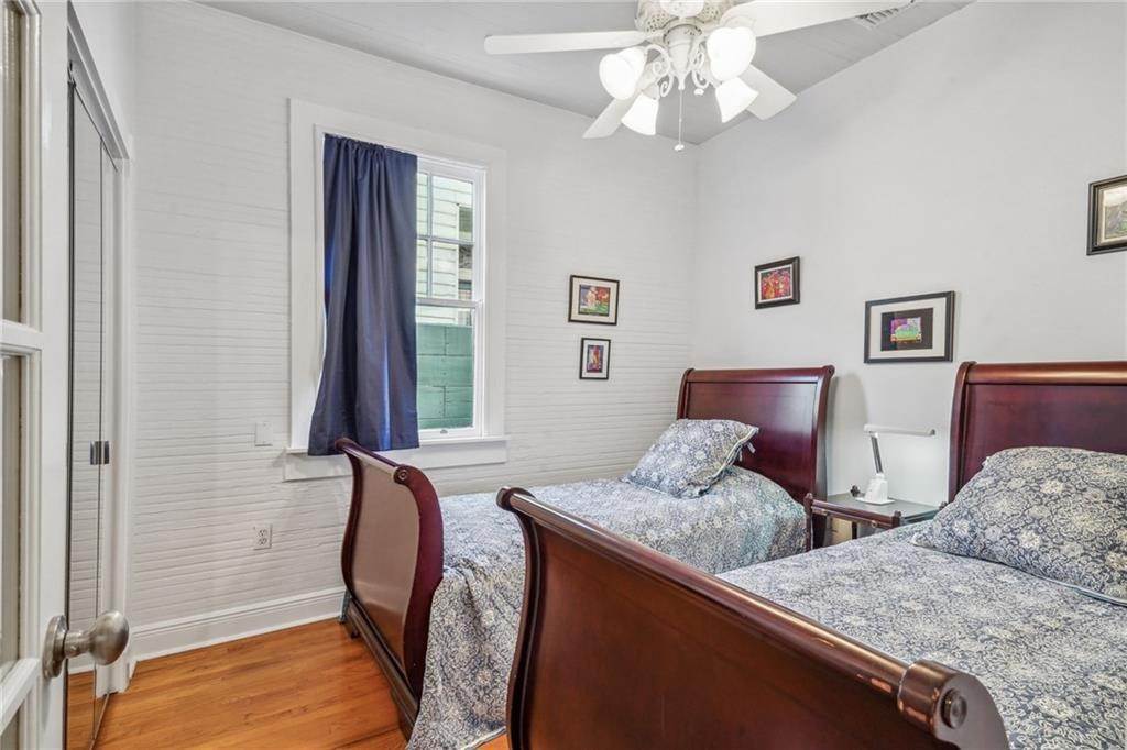 17. Single Family Homes for Sale at 922 ST ANN Street 922 ST ANN Street New Orleans, Louisiana 70116 United States