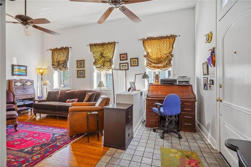 4. Single Family Homes for Sale at 922 ST ANN Street 922 ST ANN Street New Orleans, Louisiana 70116 United States