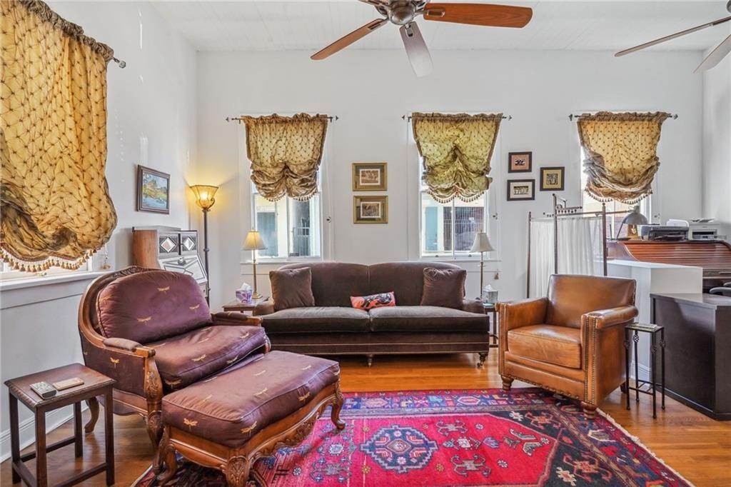 5. Single Family Homes for Sale at 922 ST ANN Street 922 ST ANN Street New Orleans, Louisiana 70116 United States