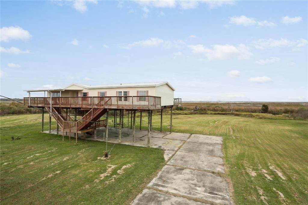 5. Single Family Homes for Sale at 1501 DELACROIX Highway 1501 DELACROIX Highway St. Bernard, Louisiana 70085 United States
