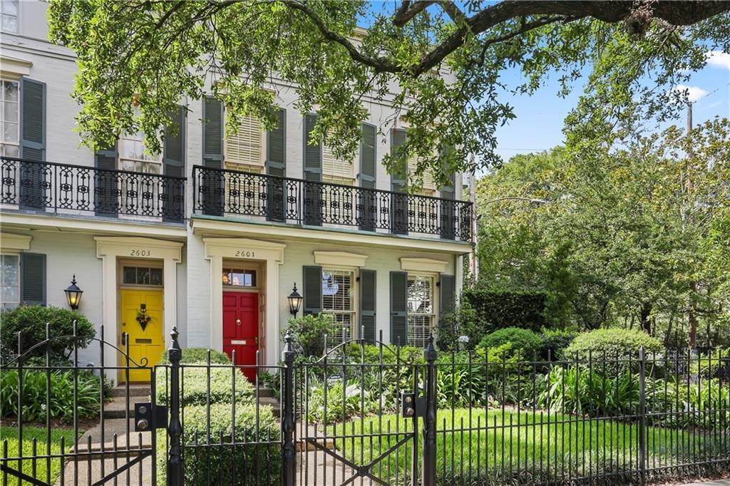 2. Single Family Homes for Sale at 2601 ST CHARLES Avenue # 2601 2601 ST CHARLES Avenue # 2601 New Orleans, Louisiana 70130 United States