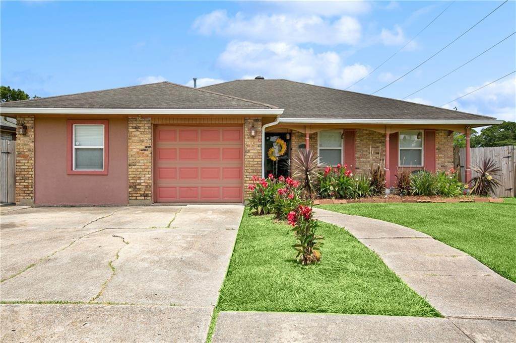 Single Family Homes for Sale at 7309 LIGUSTRUM Drive 7309 LIGUSTRUM Drive New Orleans, Louisiana 70126 United States