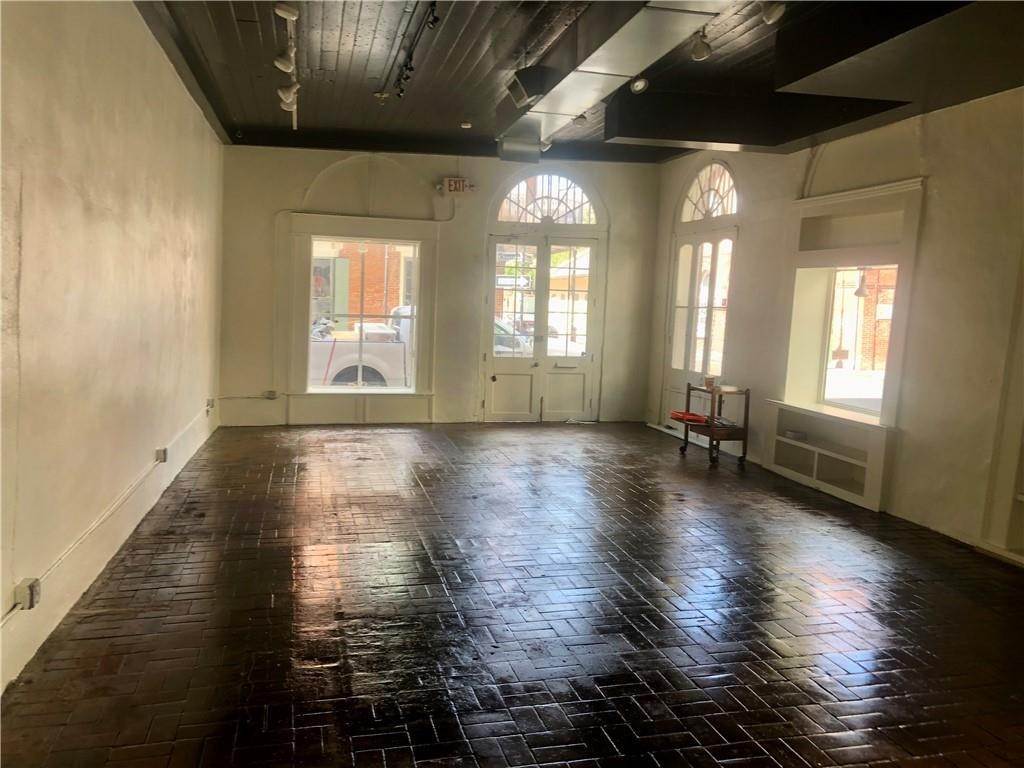 4. Residential Income for Sale at 838 CHARTRES Street 838 CHARTRES Street New Orleans, Louisiana 70116 United States