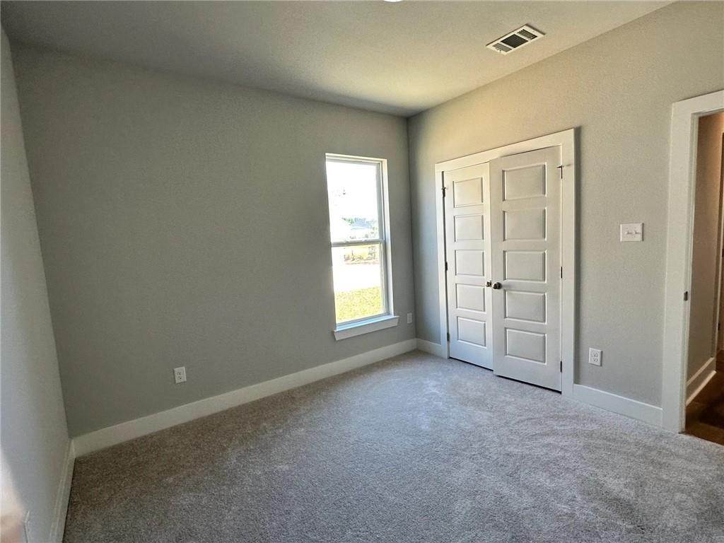 14. Single Family Homes for Sale at 5073 SCOTTS BAYOU LN Parkway # 908 5073 SCOTTS BAYOU LN Parkway # 908 Madisonville, Louisiana 70447 United States