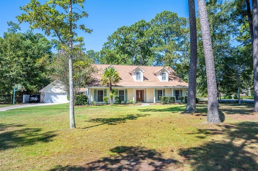 1. Single Family Homes for Sale at 101 GOLDEN PHEASANT Drive 101 GOLDEN PHEASANT Drive Slidell, Louisiana 70461 United States