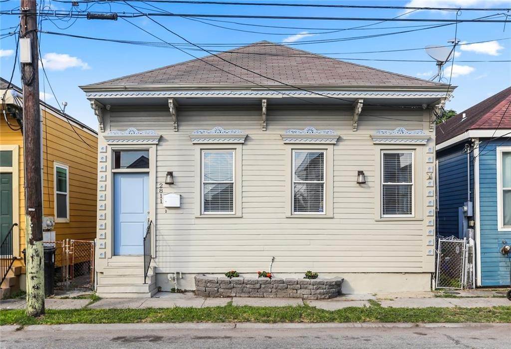 Single Family Homes for Sale at 2811 ORLEANS Avenue 2811 ORLEANS Avenue New Orleans, Louisiana 70119 United States