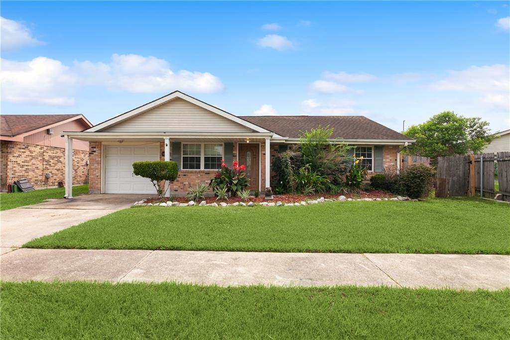 Single Family Homes for Sale at 3055 CAHORS Court 3055 CAHORS Court Marrero, Louisiana 70072 United States