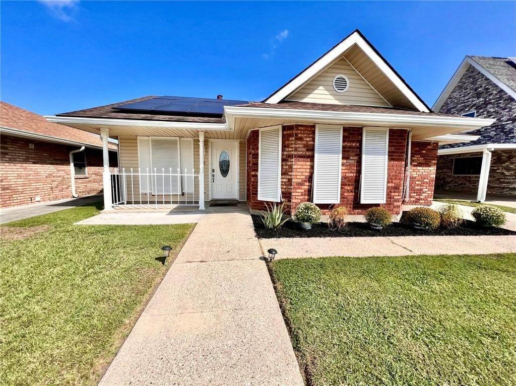 Single Family Homes for Sale at 11637 N ADAMS Court 11637 N ADAMS Court New Orleans, Louisiana 70128 United States