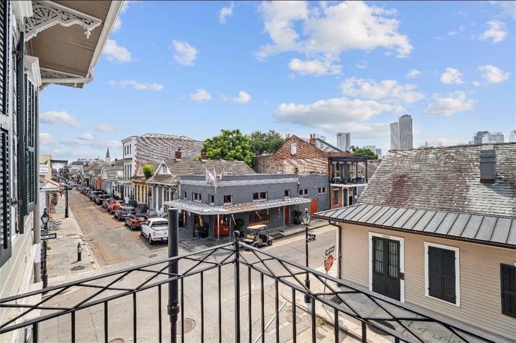 2. Single Family Homes for Sale at 1001 ST ANN Street # 1001 1001 ST ANN Street # 1001 New Orleans, Louisiana 70116 United States