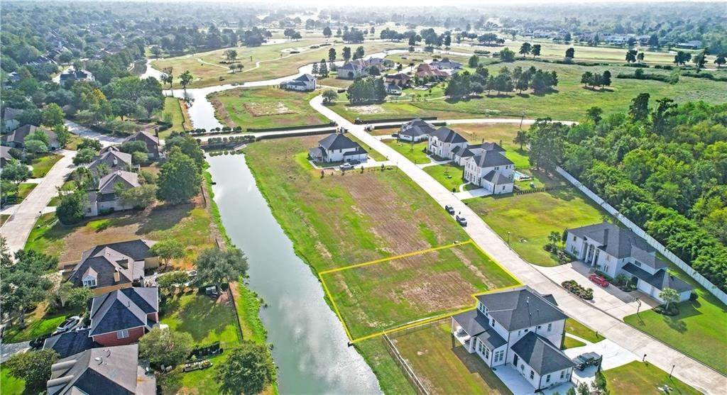 10. Land for Sale at 131 PINE VALLEY Drive 131 PINE VALLEY Drive New Orleans, Louisiana 70131 United States