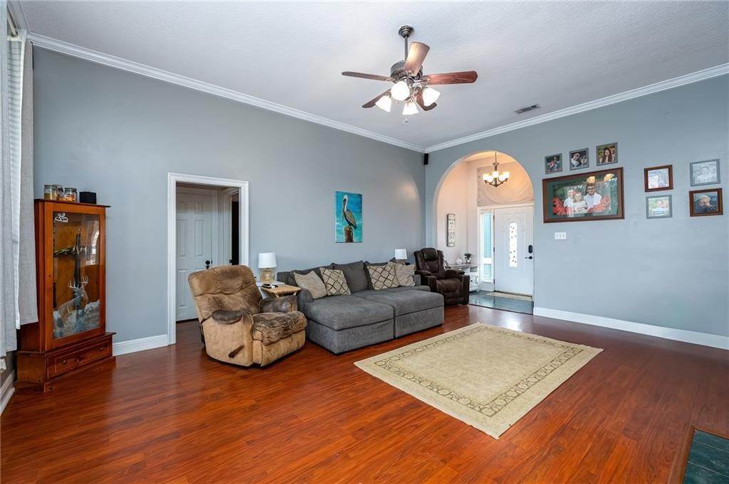 7. Single Family Homes for Sale at 1027 SULLIVAN Place 1027 SULLIVAN Place Pearl River, Louisiana 70452 United States
