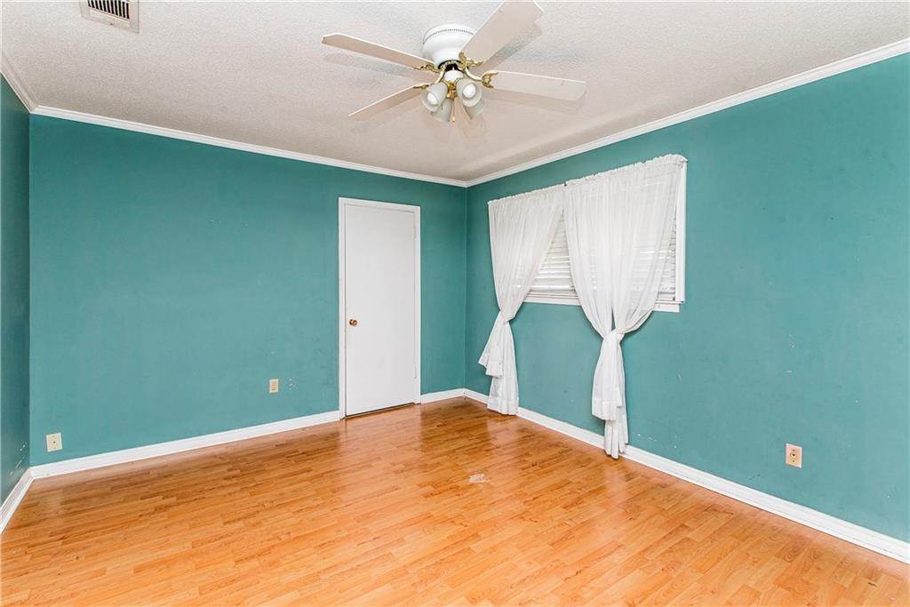 17. Residential Income for Sale at 2420 22 CASWELL Lane 2420 22 CASWELL Lane Metairie, Louisiana 70001 United States