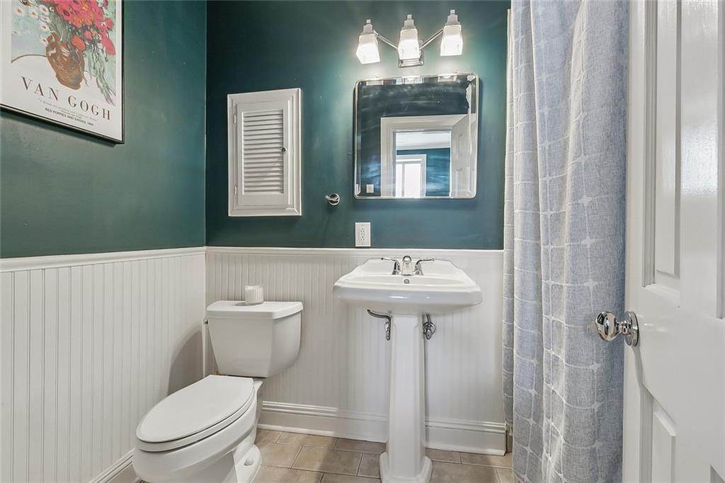 10. Single Family Homes for Sale at 734 DAUPHINE Street # 4 734 DAUPHINE Street # 4 New Orleans, Louisiana 70116 United States