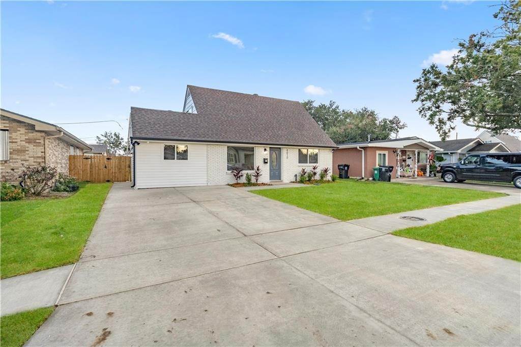 2. Single Family Homes for Sale at 4010 CONNECTICUT Avenue 4010 CONNECTICUT Avenue Kenner, Louisiana 70065 United States