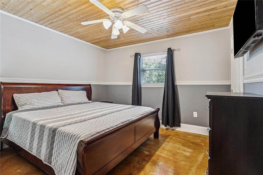 11. Single Family Homes for Sale at 20585 HENRY Road 20585 HENRY Road Springfield, Louisiana 70462 United States