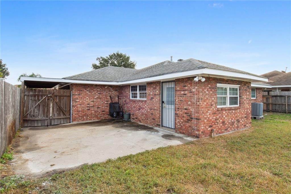 2. Single Family Homes for Sale at 7500 NEWCASTLE Street 7500 NEWCASTLE Street New Orleans, Louisiana 70126 United States