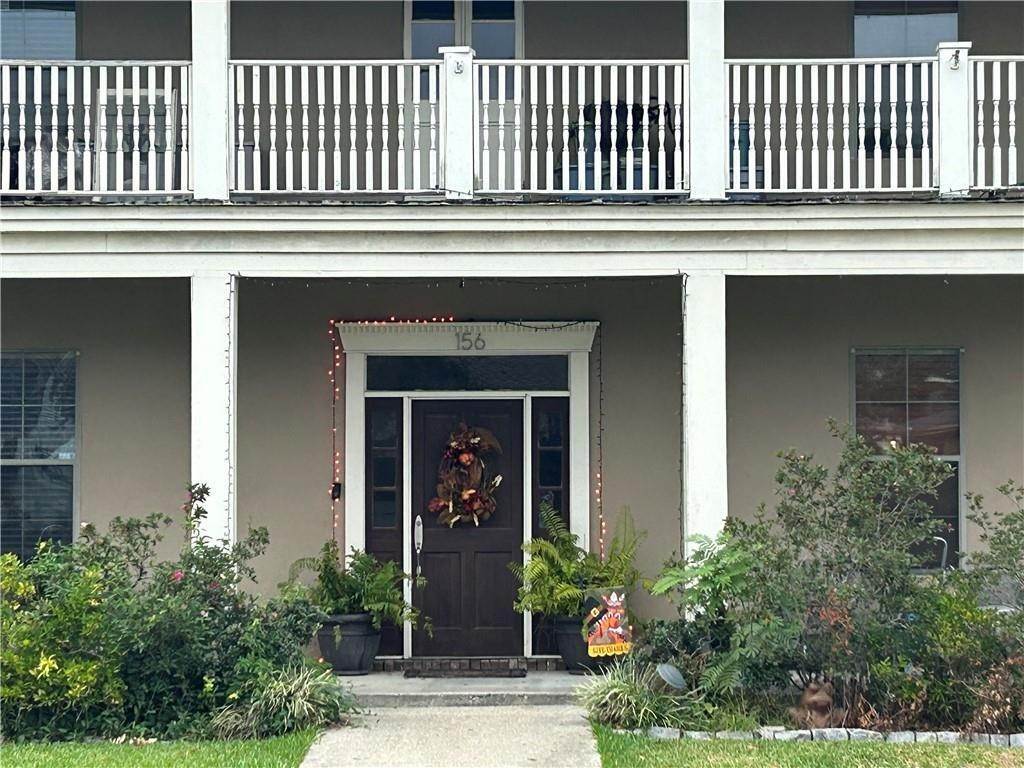 2. Single Family Homes for Sale at 156 REBEL Avenue 156 REBEL Avenue River Ridge, Louisiana 70123 United States