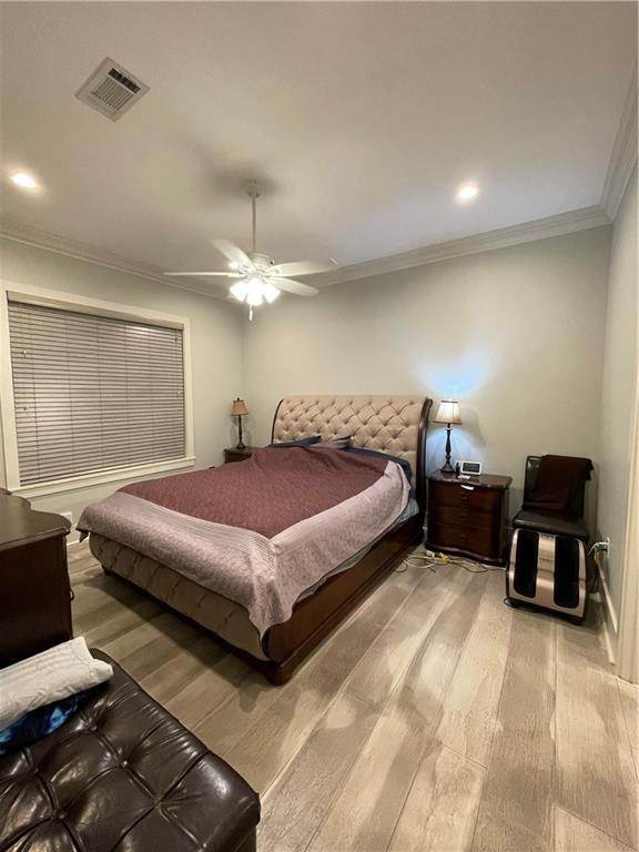 11. Single Family Homes for Sale at 3009 RIVERLAND Drive 3009 RIVERLAND Drive Chalmette, Louisiana 70043 United States