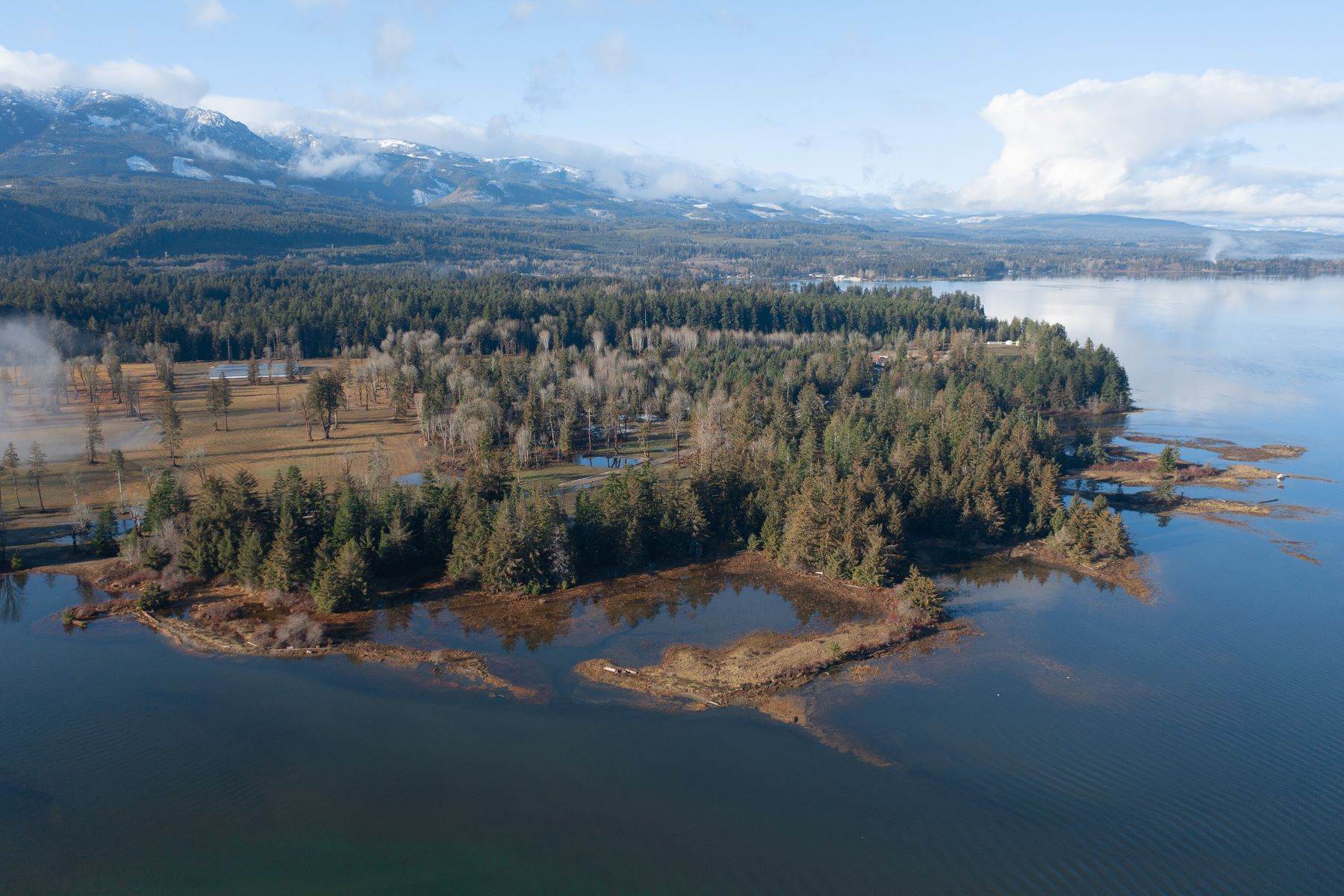 Land for Sale at Waterfront Acreage Other British Columbia, British Columbia V0V 0V0 Canada