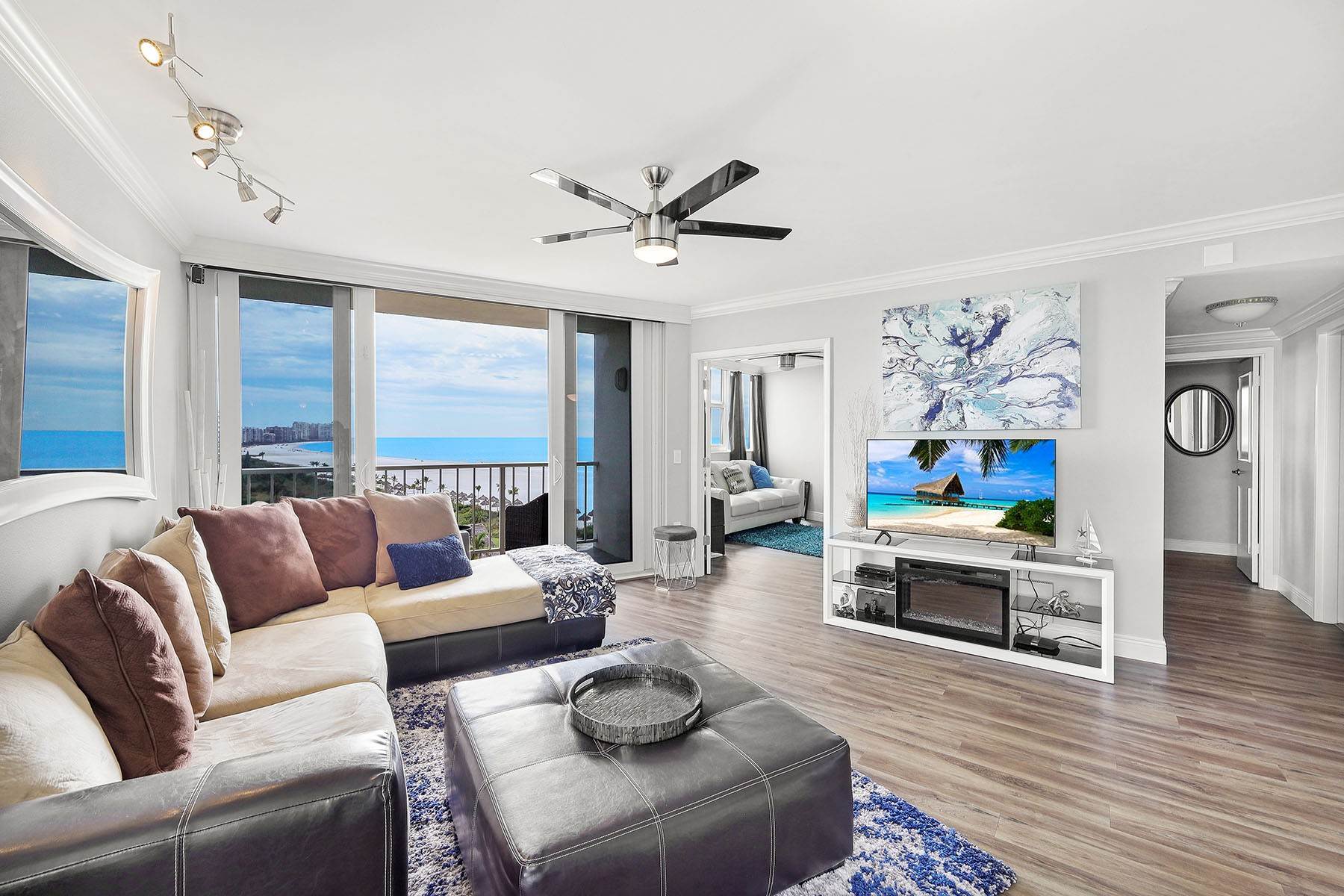4. Condominiums for Sale at MARCO ISLAND - GULFVIEW 58 N Collier Boulevard , 914 Marco Island, Florida 34145 United States