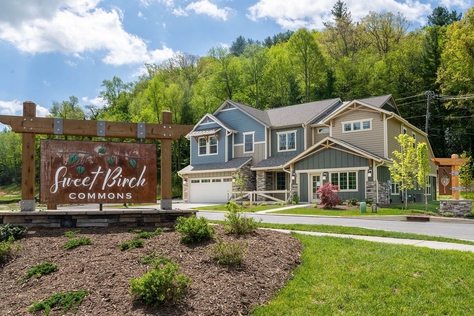 Condominiums for Sale at Sweet Birch Commons 560 Sweet Birch Park Lane Black Mountain, North Carolina 28711 United States