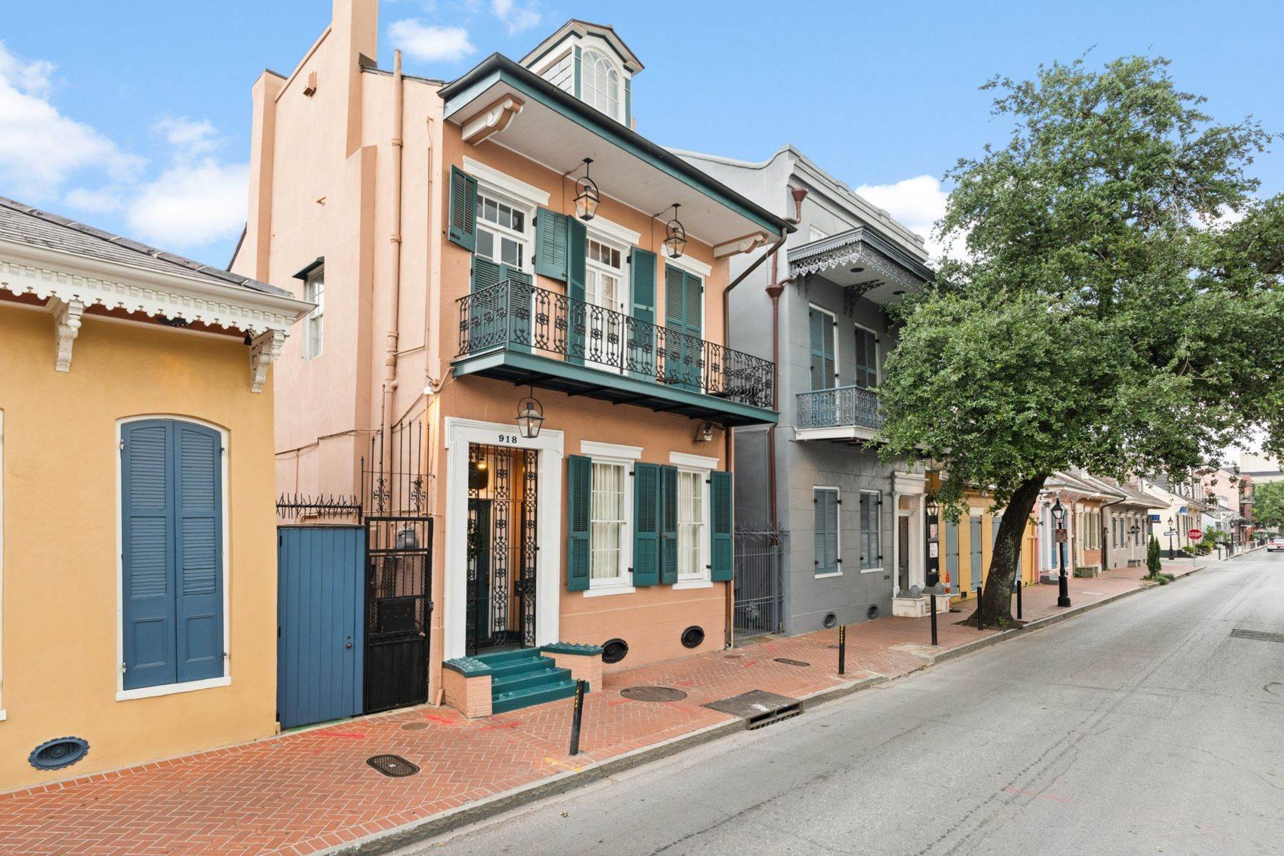 2. Townhouse for Sale at 918 Orleans New Orleans, Louisiana 70116 United States
