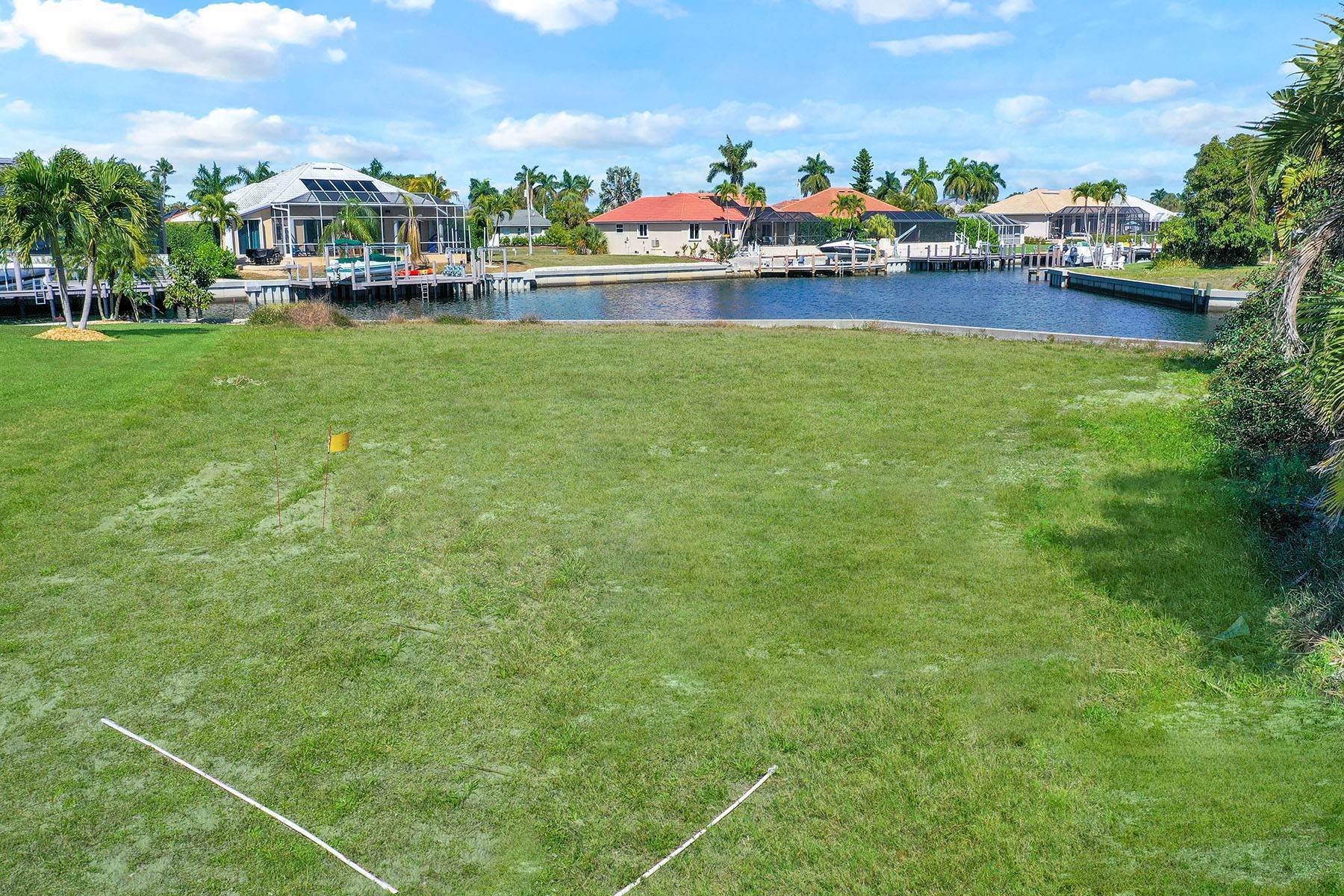 10. Land for Sale at MARCO ISLAND 429 Persian Court Marco Island, Florida 34145 United States