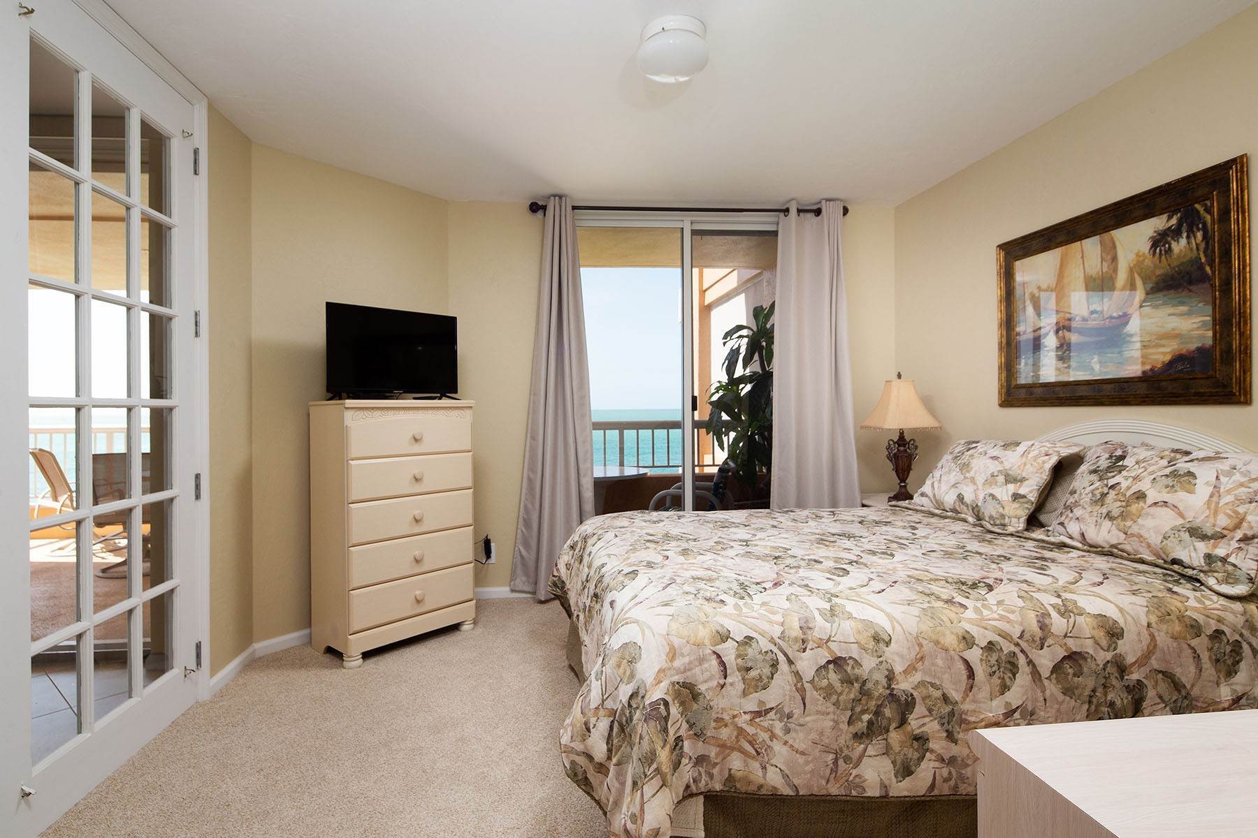 9. Condominiums for Sale at CAPE MARCO - MERIDA 990 Cape Marco Drive , 201 Marco Island, Florida 34145 United States