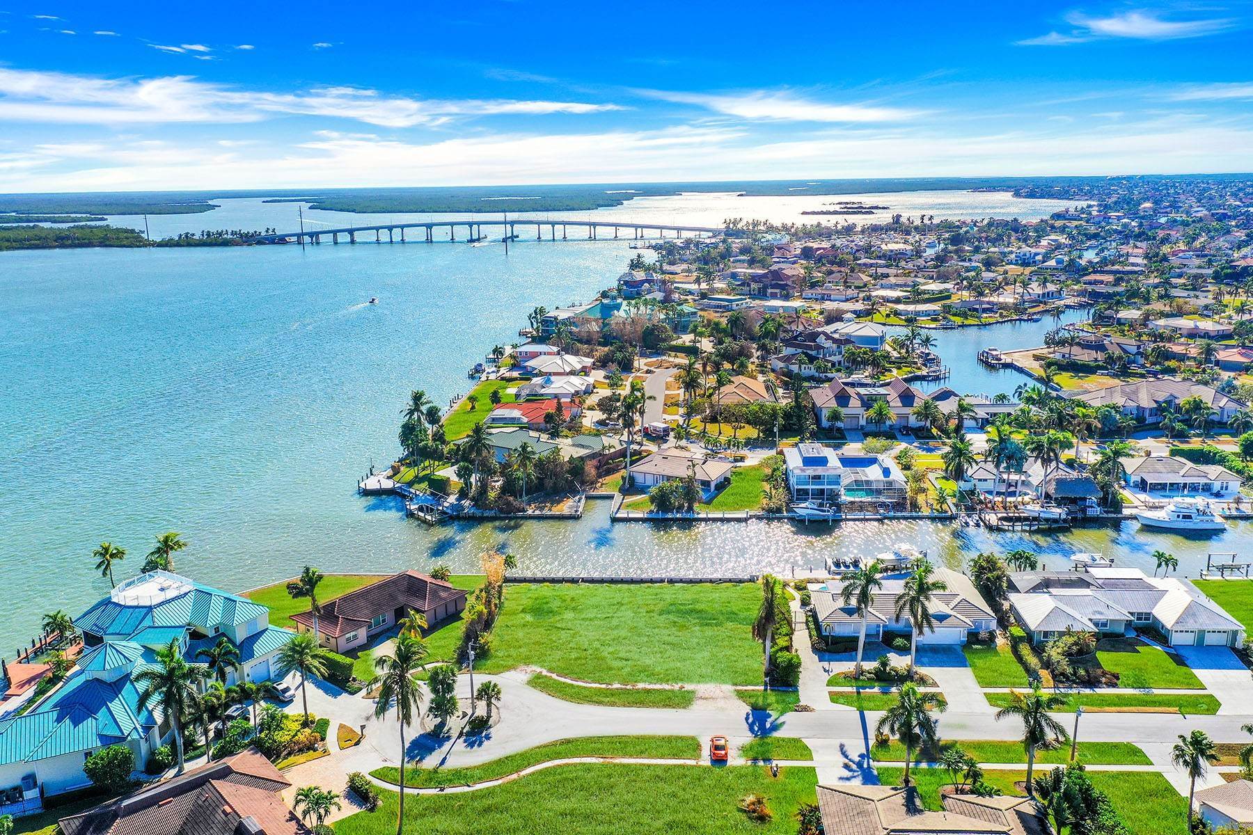 2. Land for Sale at MARCO ISLAND 975 Sundrop Court Marco Island, Florida 34145 United States