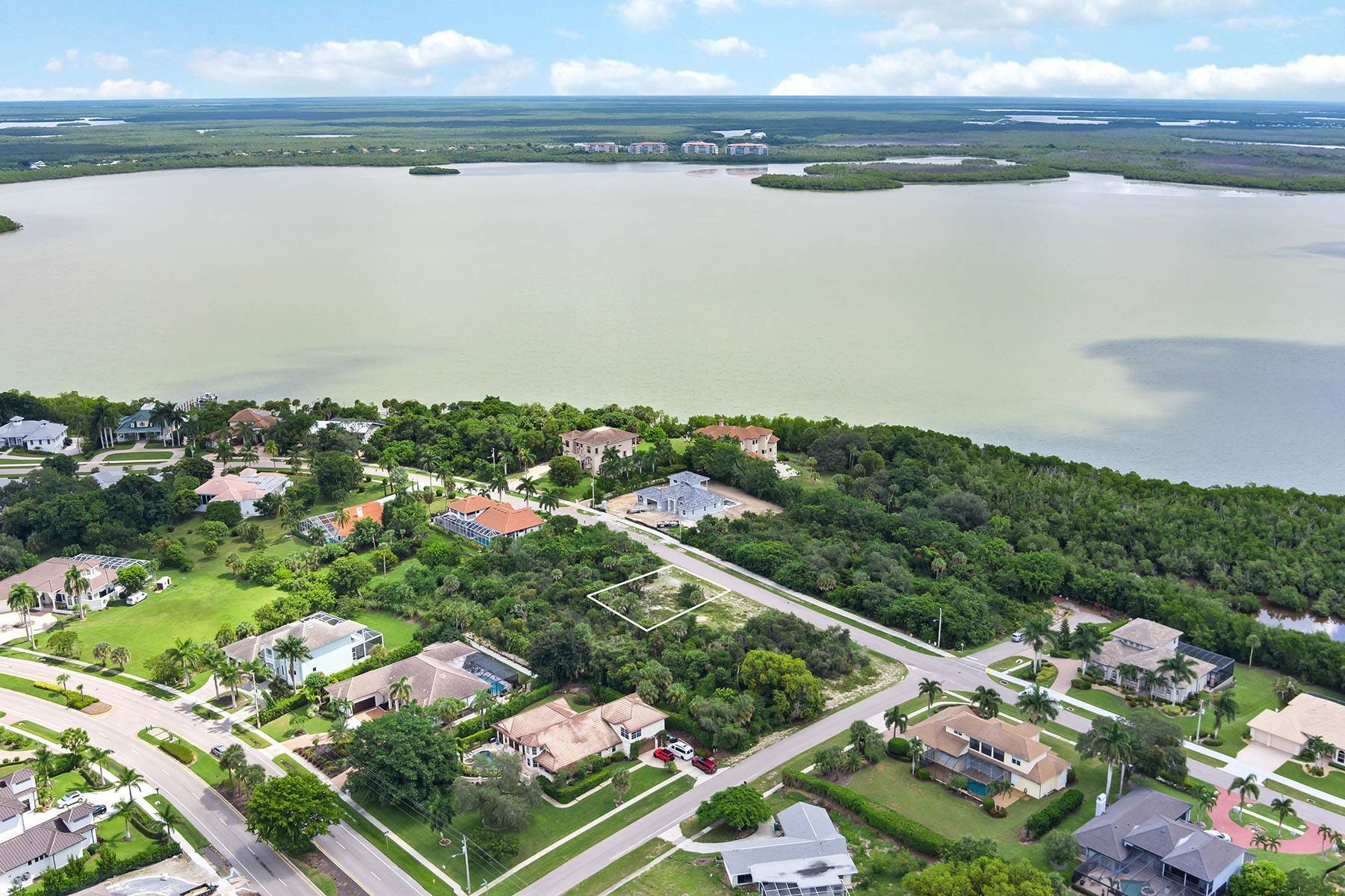 5. Land for Sale at MARCO ISLAND - ESTATES 680 Inlet Drive Marco Island, Florida 34145 United States