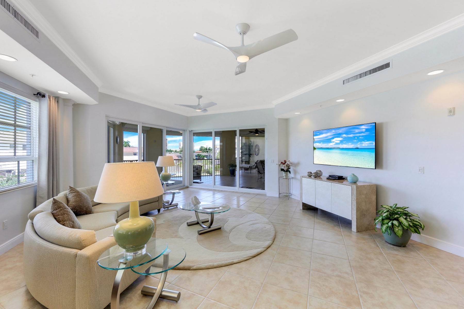 5. Condominiums for Sale at MARCO ISLAND - MARINER'S PALM HARBOR 908 Panama Court , 303 Marco Island, Florida 34145 United States