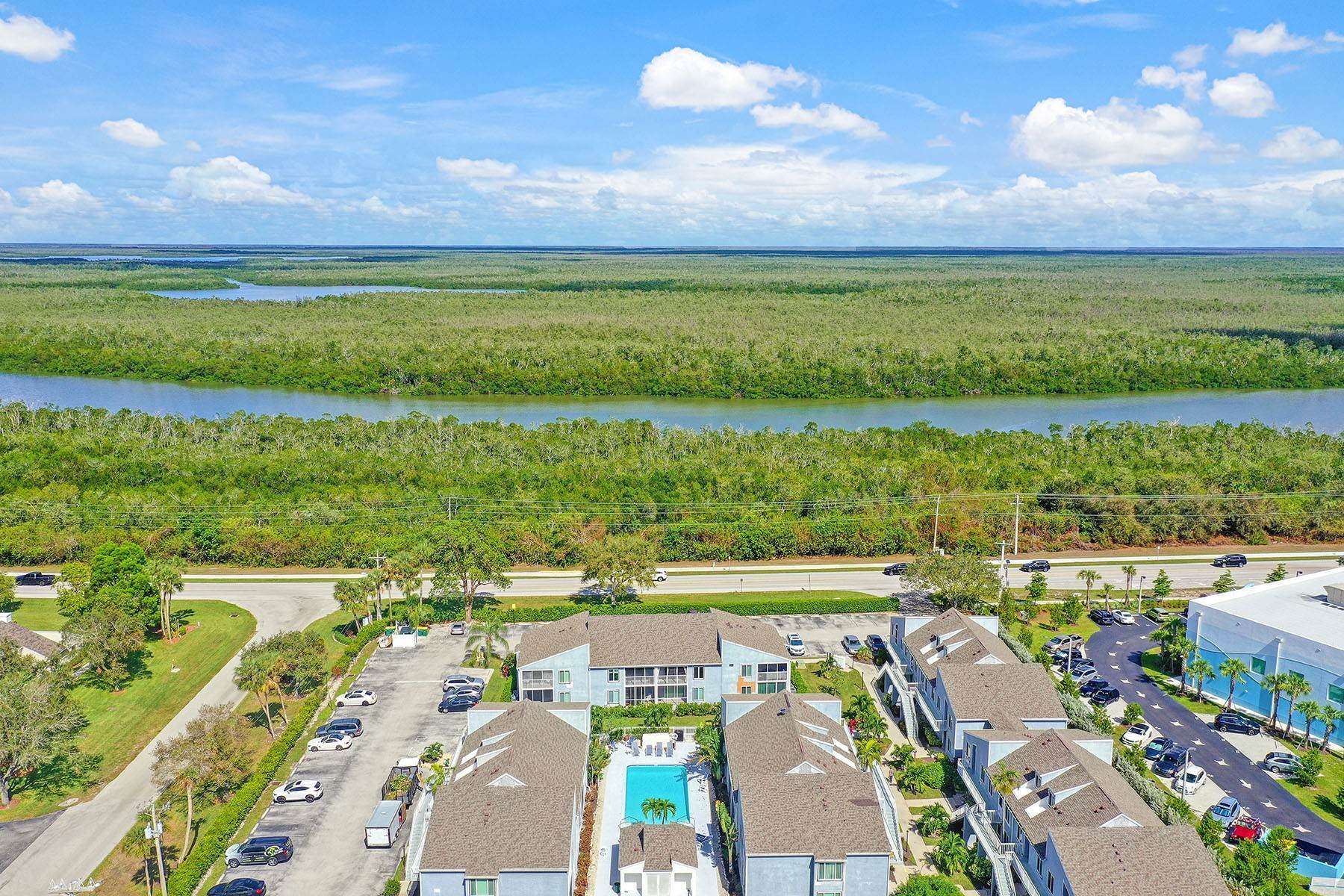 30. Condominiums for Sale at MARCO ISLAND 2131 San Marco Road , 6-202 Marco Island, Florida 34145 United States
