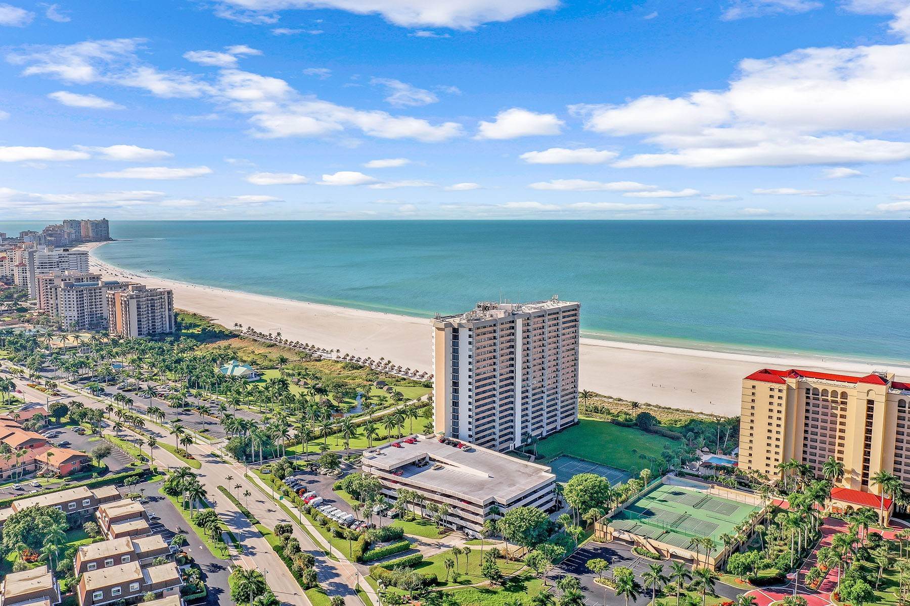 24. Condominiums for Sale at MARCO ISLAND - GULFVIEW 58 N Collier Boulevard , 914 Marco Island, Florida 34145 United States