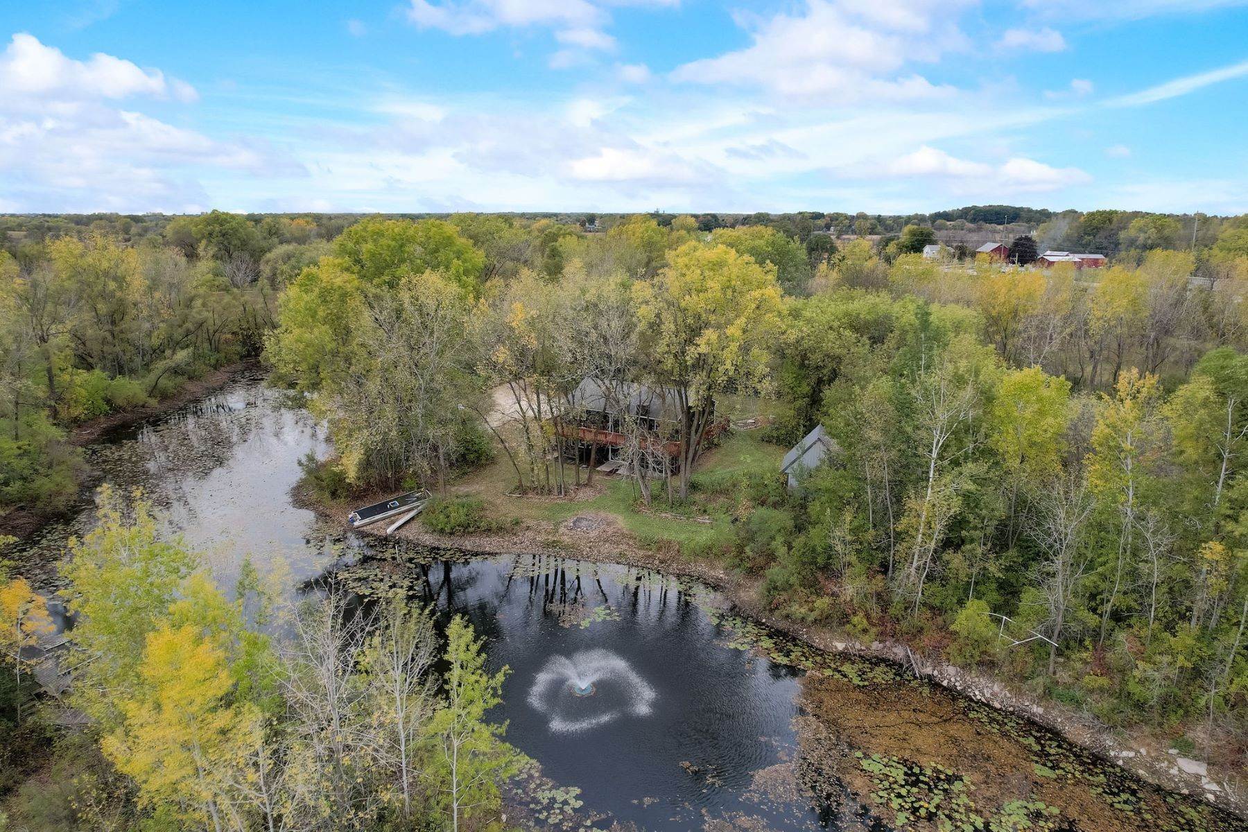 3. Single Family Homes for Sale at 21 Acre Sanctuary in Horicon - Horses Allowed N6854 Noble Rd. Horicon, Wisconsin 53032 United States