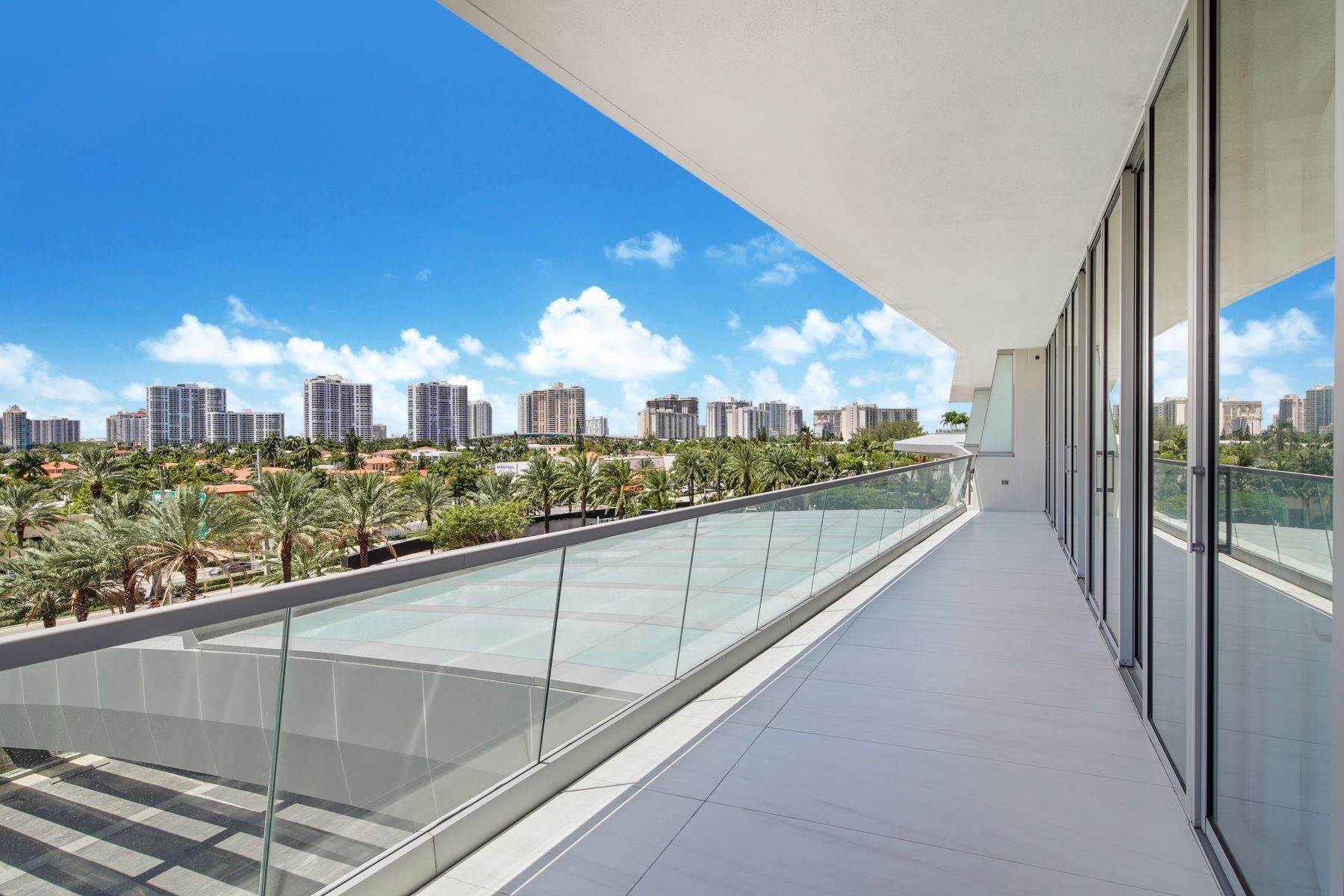 12. Condominiums for Sale at 18501 Collins Ave, #403, Sunny Isles Beach, FL 18501 Collins Ave, 403 Sunny Isles Beach, Florida 33160 United States