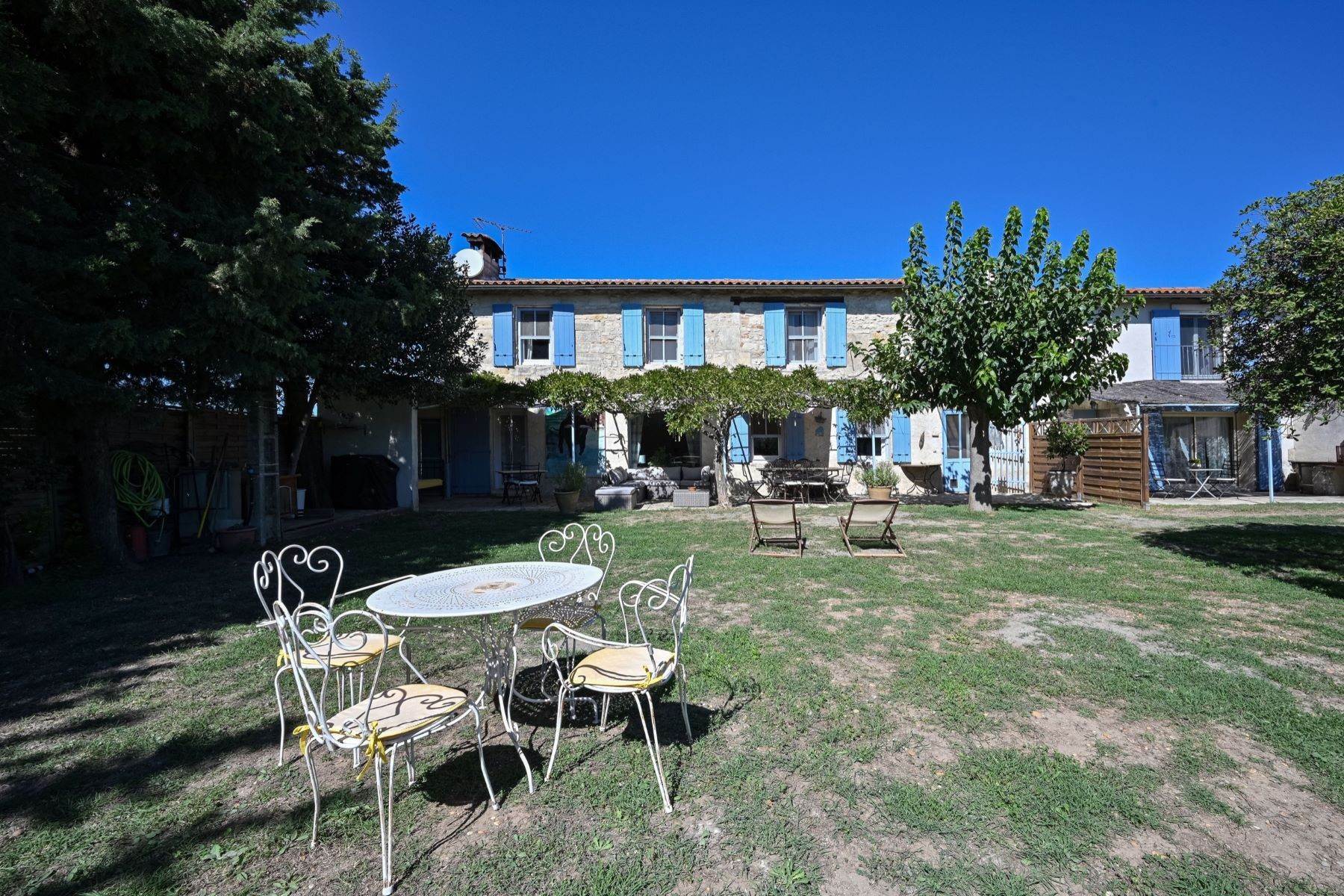 Single Family Homes for Sale at Mas provençal with three bedrooms and a gite Arles, Provence-Alpes-Cote D'Azur 13200 France